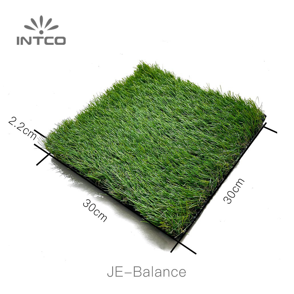 diy deck tiles on grass 300x300mm