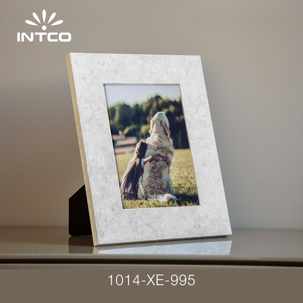 contemporary photo frame with stone finish profiles