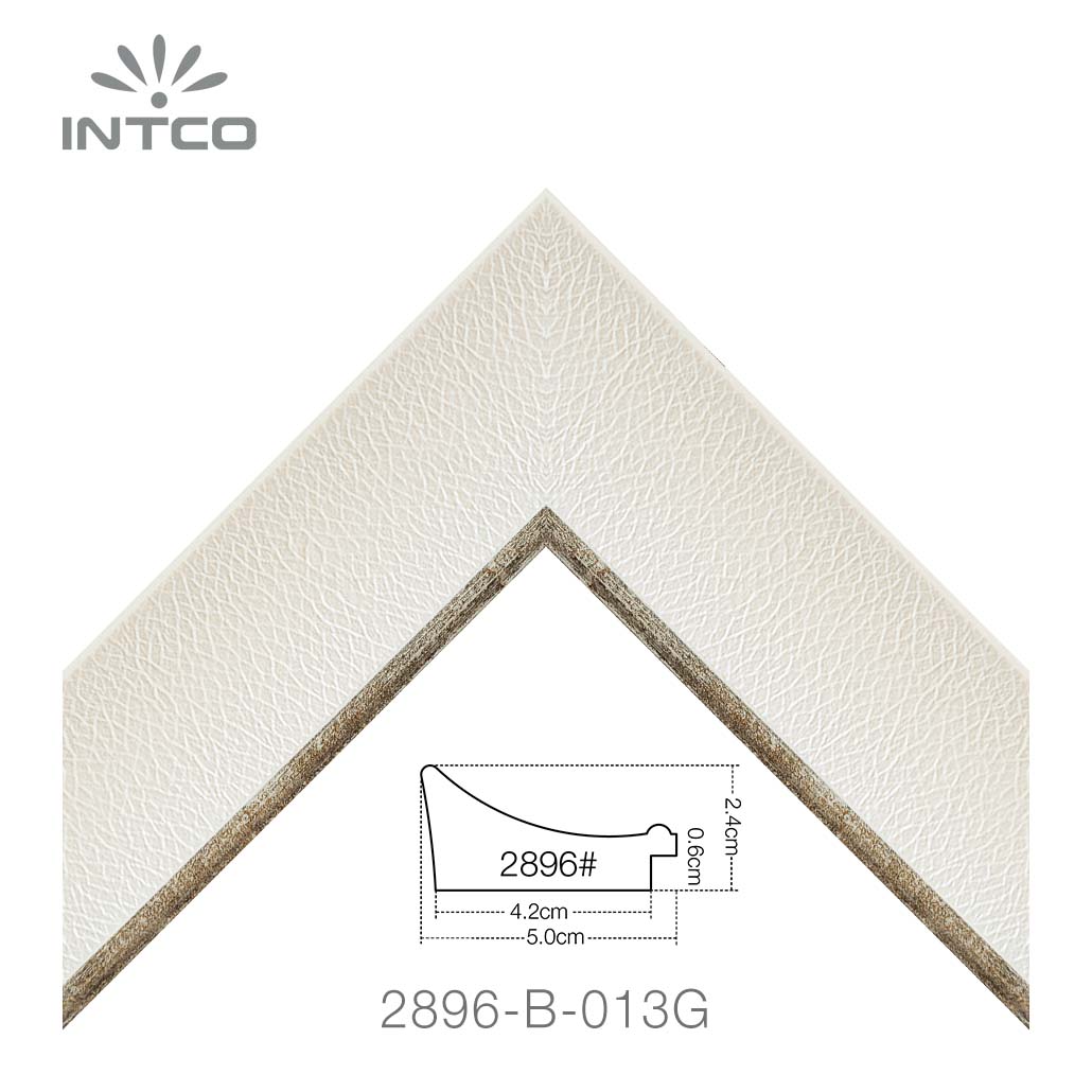 custom picture frame moulding