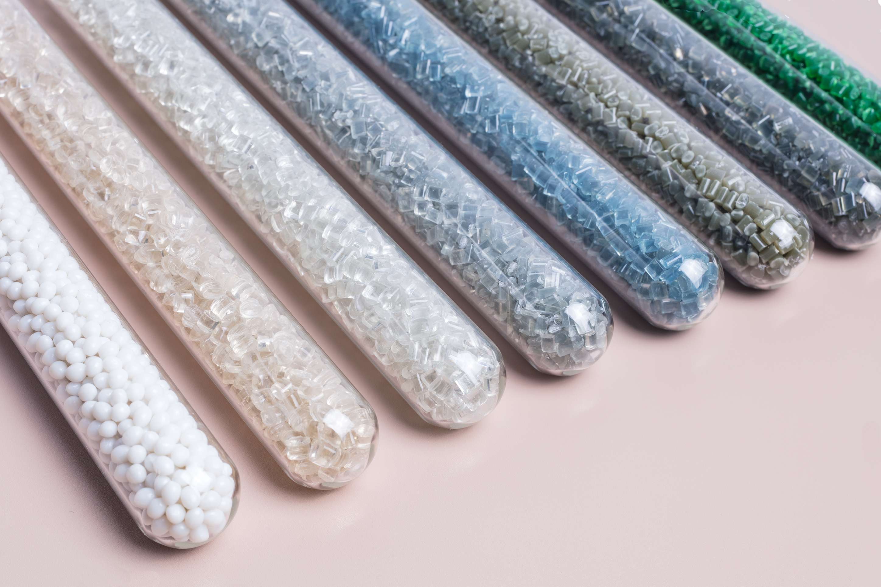  Colorful recycled plastic pellets, an eco-friendly solution for sustainable manufacturing